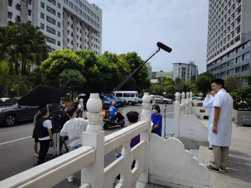 上高县广告片拍摄公司低成本实现高规格制作的诀窍